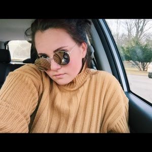 Meet your Posher, Brianna